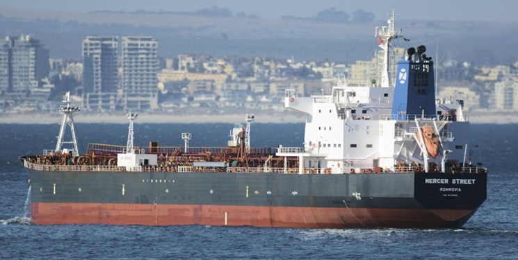 دومین کشتی حامل سوخت ایران در لبنان پهلو گرفت