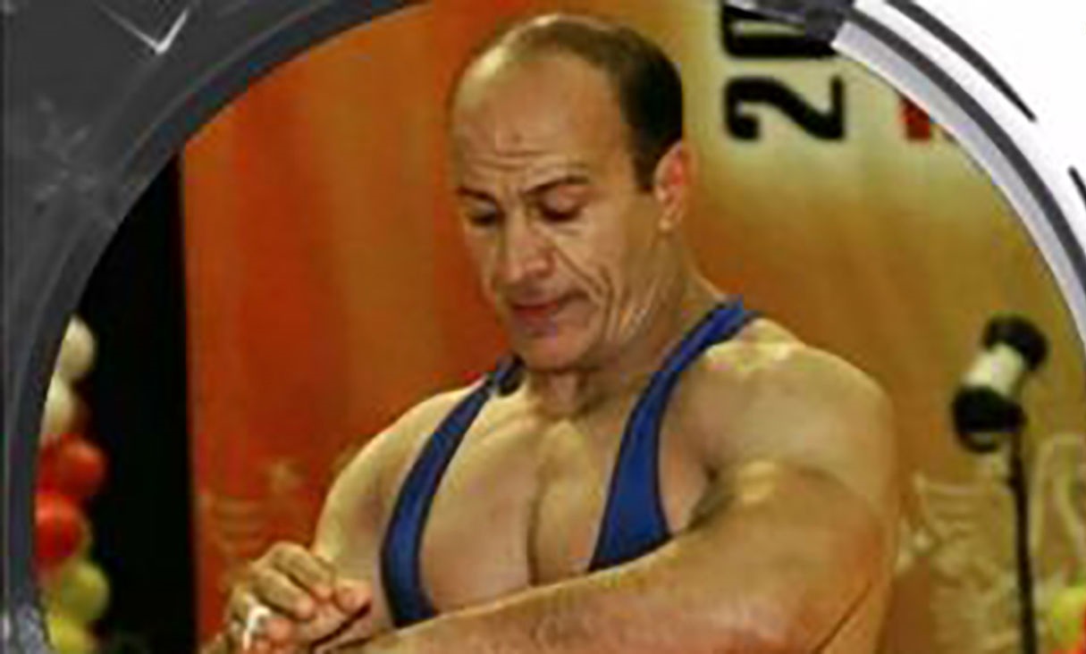 کشتی گیر سرشناس ایرانی با کرونا در گذشت رحیم ابویی