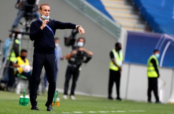 فدارسیون فوتبال سرمربی پرسپولیس را تعلیق کرد فدارسیون فوتبال سرمربی پرسپولیس را تعلیق کرد