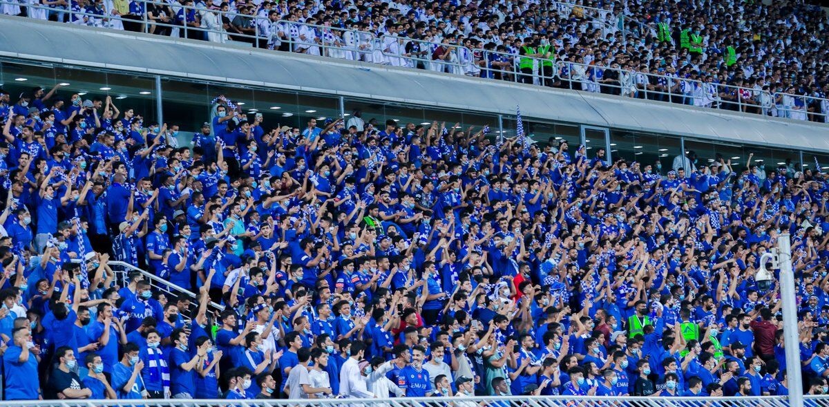 شعار هواداران الهلال پس از شکست سنگین پرسپولیس شعار هواداران الهلال