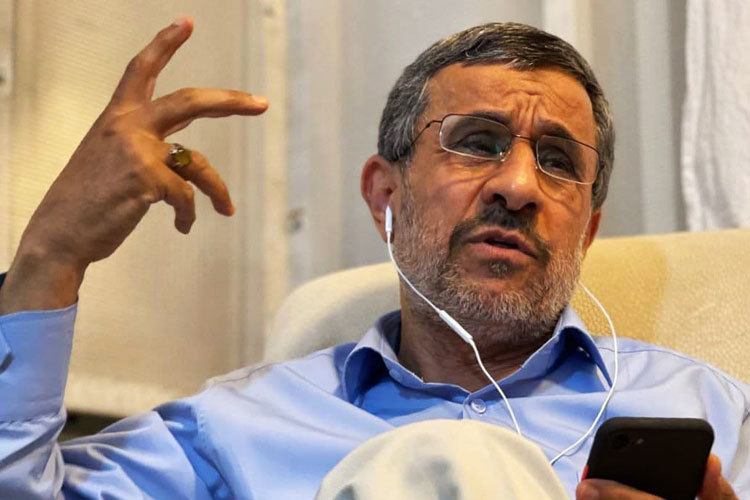 انتقاد شدید احمدی‌نژاد از نظام تصمیم گیری در کشور/ برخی می‌خواهند ایران را ژاپن اسلامی کنند!