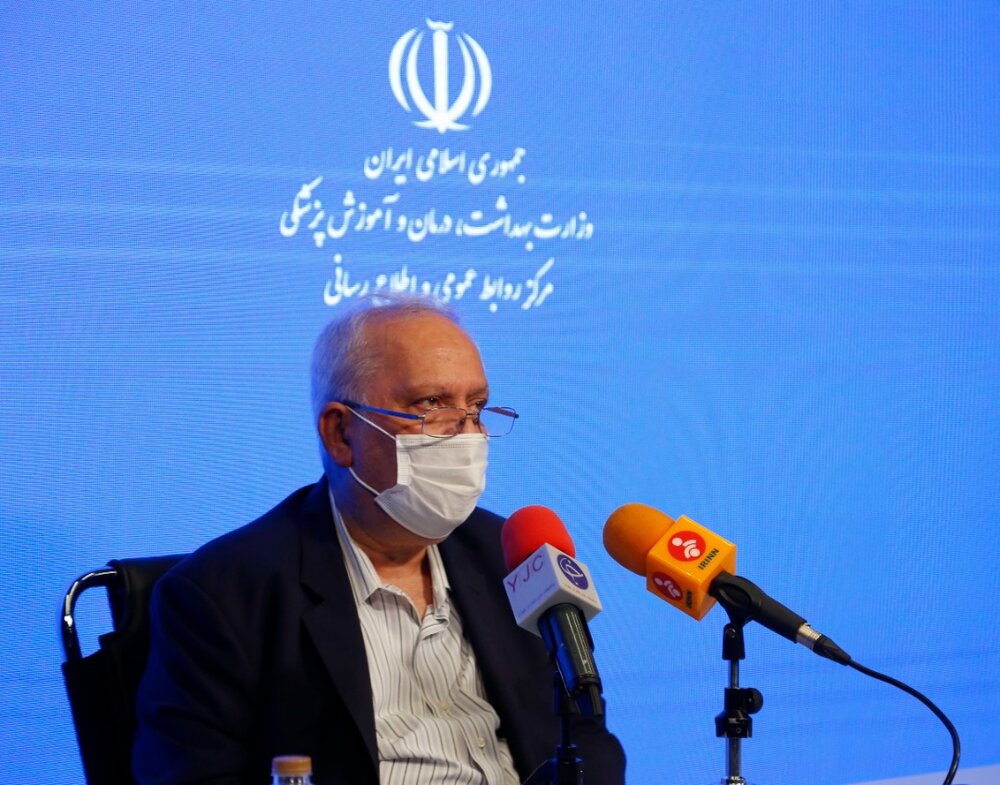 محمد مهدی گویا: تبلیغ علیه واکسن، به خطر انداختن جان مردم است محمد مهدی گویا: تبلیغ علیه واکسن، به خطر انداختن جان مردم است