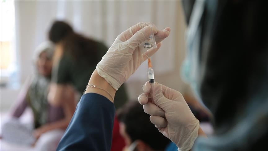 افراد واکسینه‌نشده ممکن است هر ۱۶ ماه به عفونت مجدد مبتلا شوند