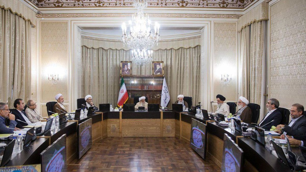 شورای نگهبان میتواند نماینده مجلس را برکنار کند! شورای نگهبان