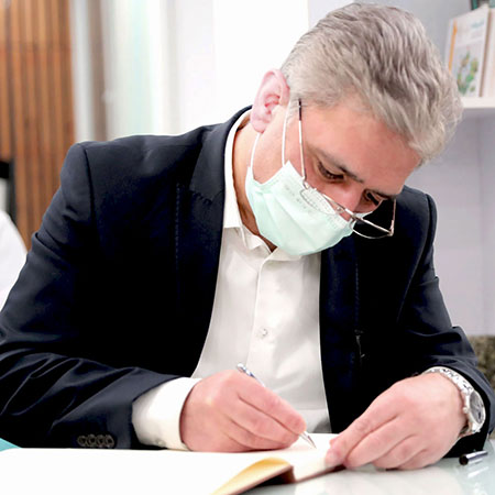 یادداشت مهم مدیر عامل بانک ملی ایران در خصوص انتشار صورتهای مالی یادداشت مهم مدیر عامل بانک ملی ایران در خصوص انتشار صورتهای مالی