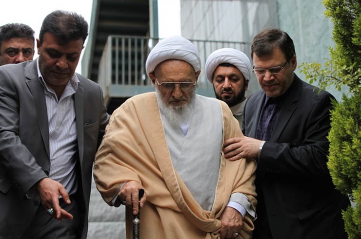 حسن زاده آملی کیست