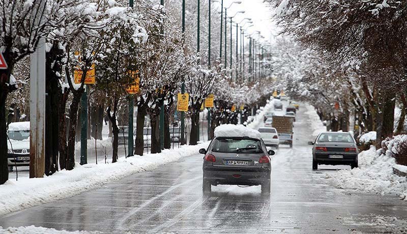 بارش برف و باران در برخی استان‌ها/ تهران ۵ درجه سردتر می‌شود