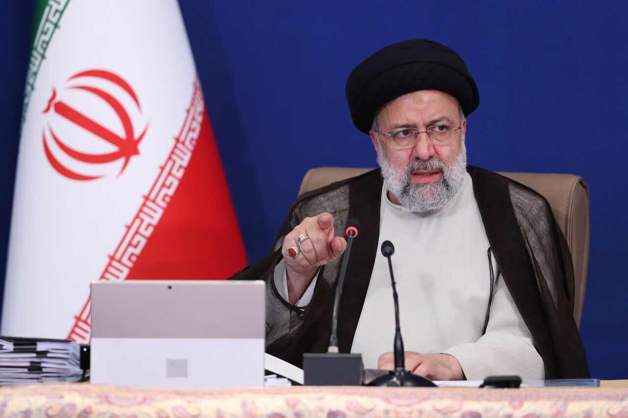 رئیسی: اجازه ندهیم موج جدید کرونا، کشور را غافلگیر کند