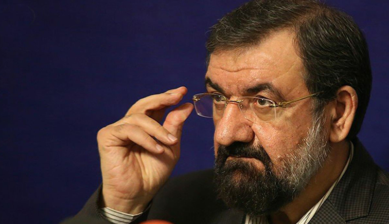 محسن رضایی: نفت خود را به صورت قاچاق به فروش می‌رسانیم