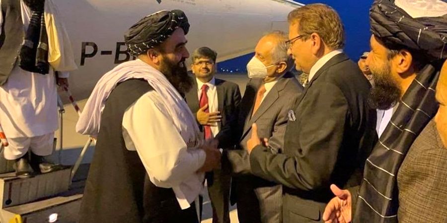 سفر وزیر خارجه طالبان به پاکستان جنجال‌آفرین شد