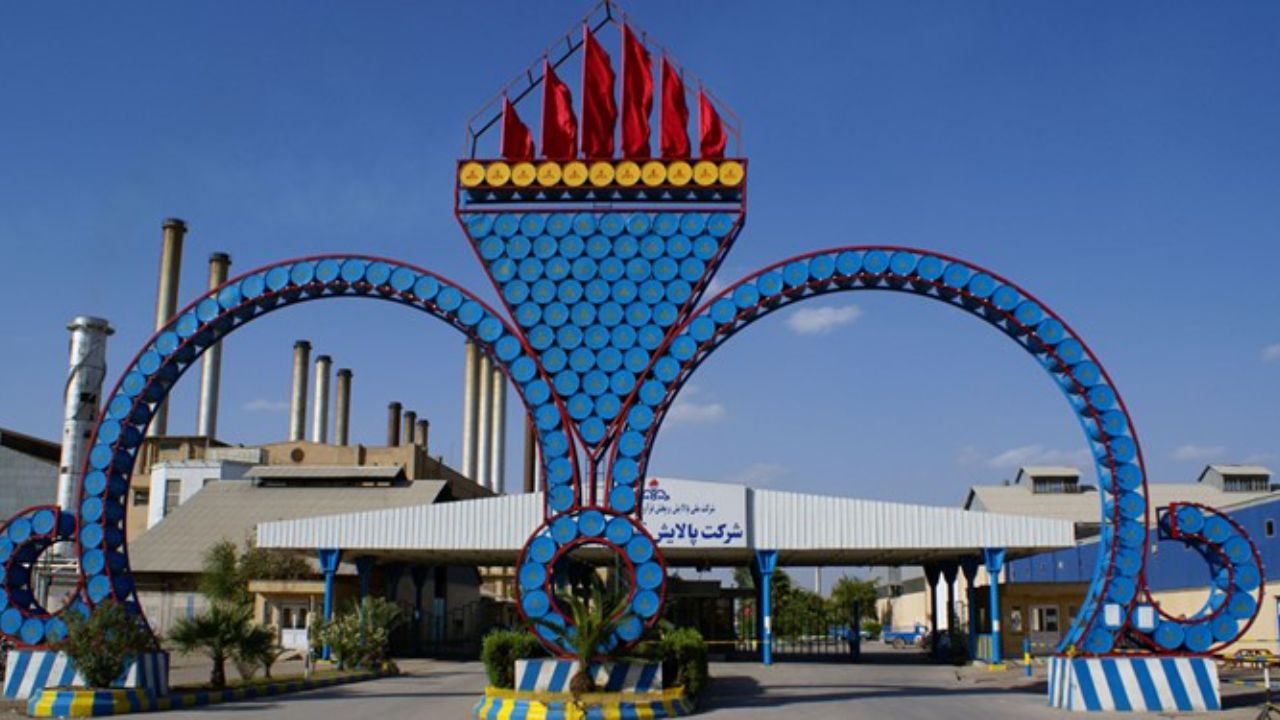 جزئیات جدید از دستگیری دو تن از مدیران فاز ۲ پالایشگاه آبادان جزئیات جدید از دستگیری دو تن از مدیران فاز ۲ پالایشگاه آبادان