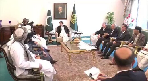 وعده عمران خان به افغانستان در دیدار با وزیرخارجه طالبان