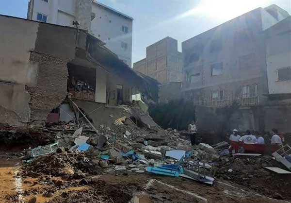 ریزش دیوار مدرسه در علی آباد