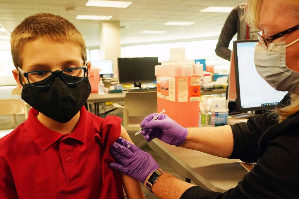 صدور مجوز تزریق واکسن فایزر به کودکان ۵ تا ۱۱ ساله