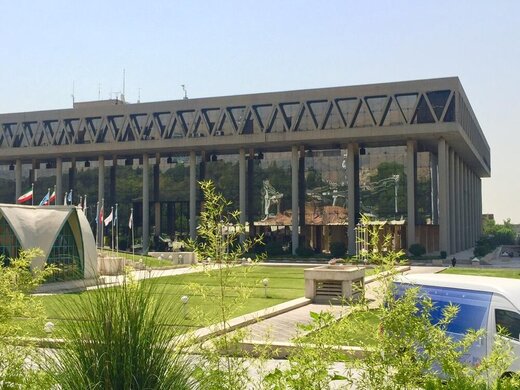 بازیگر روزهای جوانی