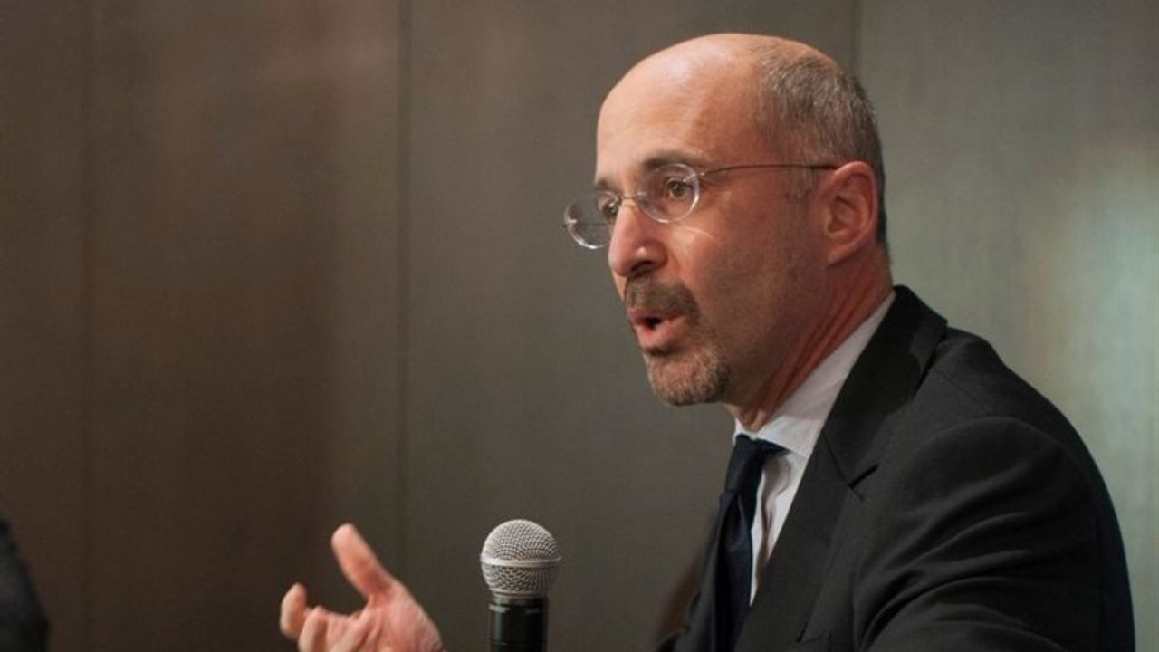 به همکاری با روسیه و چین برای حل دیپلماتیک مسئله برجام امیدواریم