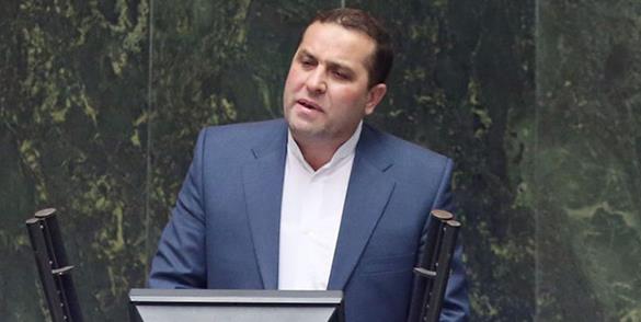 انتقاد نماینده مجلس از حامیان افزایش ۱۰ درصدی حقوق کارکنان: حقوق خودشان بالاست یا نمی‌دانند در بازار چه خبر است