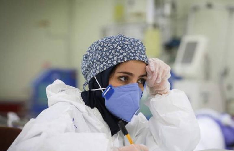 افزایش مهاجرت پرستاران از ایران/ ۱۴ ساعت کار مداوم پرستاران به دلیل کمبود نیرو