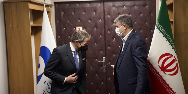 گروسی: مذاکرات را تا پیدا کردن زمینه‌های مشترک ادامه می‌دهیم