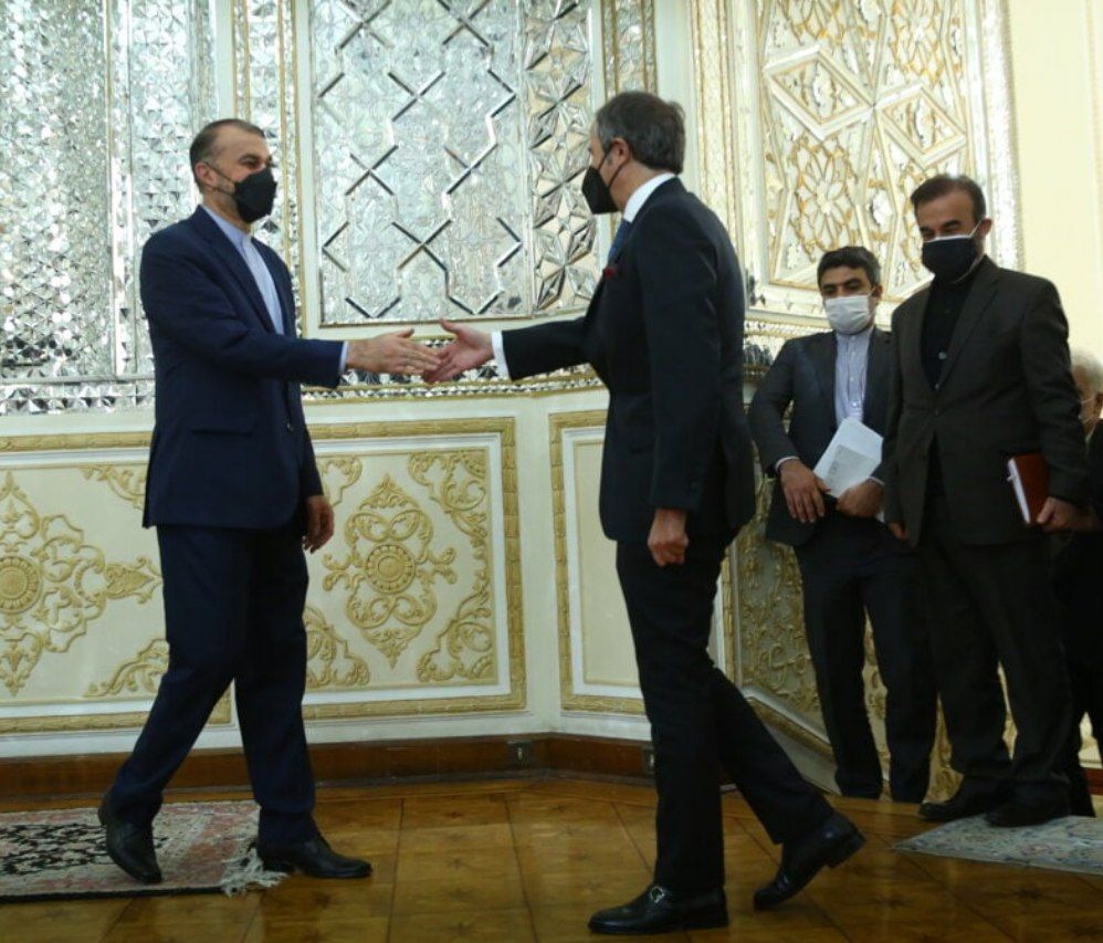 گروسی با امیرعبداللهیان دیدار کرد