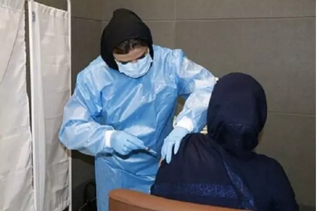 زنان ایرانی پیشتاز در دریافت واکسن کرونا زنان ایرانی پیشتاز در دریافت واکسن کرونا