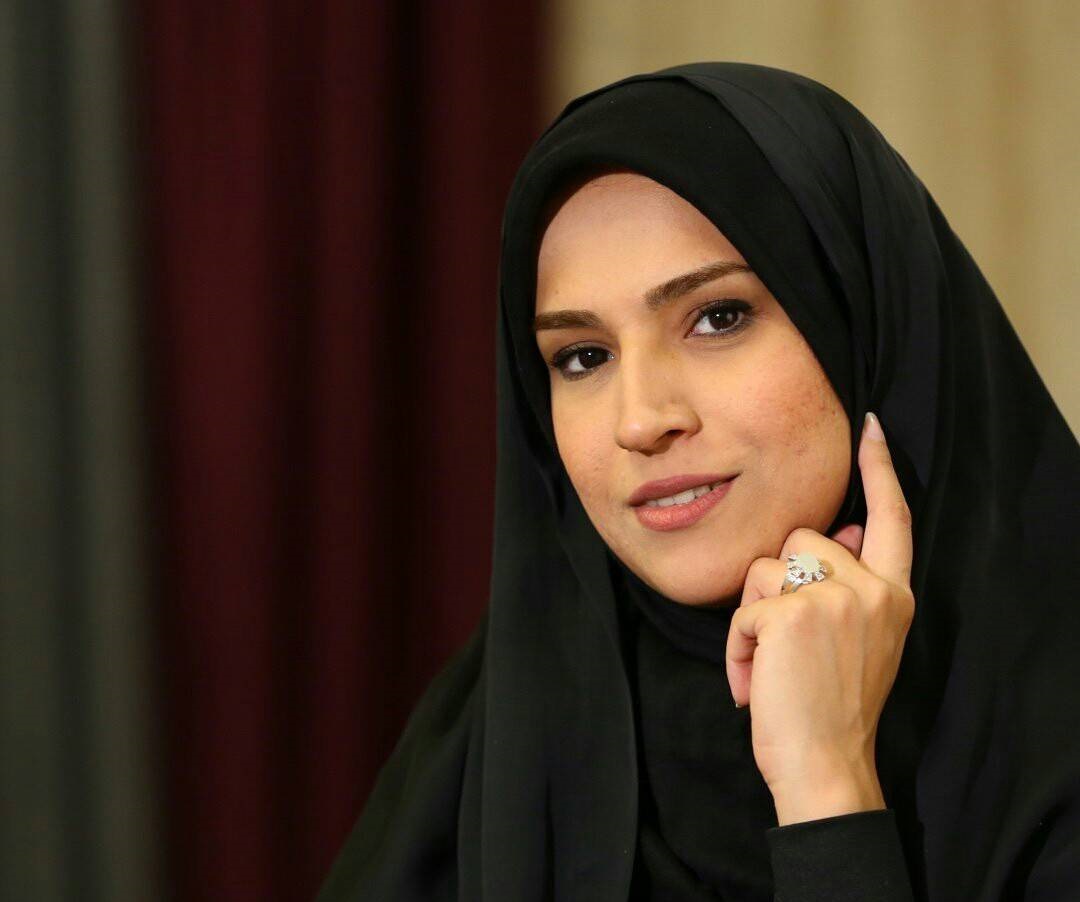 زهرا چخماقی