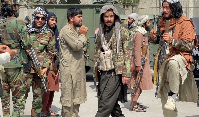 اقدام جدید طالبان، حذف فیلم‌هایی که بازیگر زن دارند!