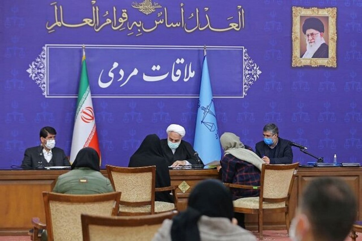 دیدار محسنی اژه‌ای با خانواده‌های محکومین حوادث آبان ۹۸