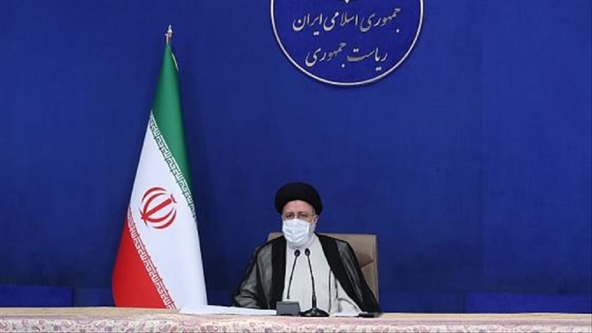 واکسیناسیون باید تا رسیدن به شرایط اطمینان‌بخش ادامه یابد/ ضرورت کنترل تردد از مرز‌های کشور