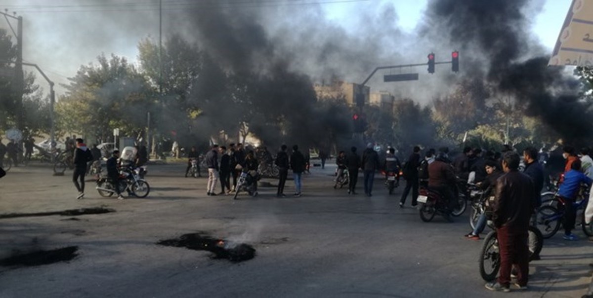 علوم پزشکی اصفهان: حال ۲ مصدوم اعتراضات دیروز مناسب نیست