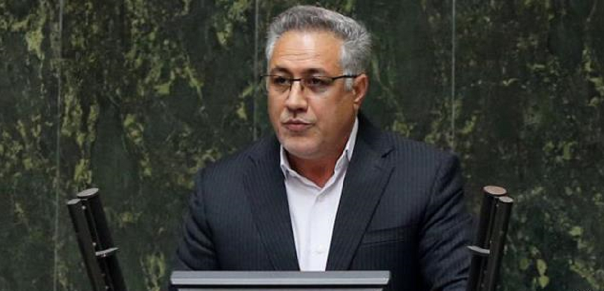 نماینده مجلس خطاب به وزیر ارتباطات: پایتان را از روی سیم بردارید! نماینده مجلس خطاب به وزیر ارتباطات: پایتان را از روی سیم بردارید!