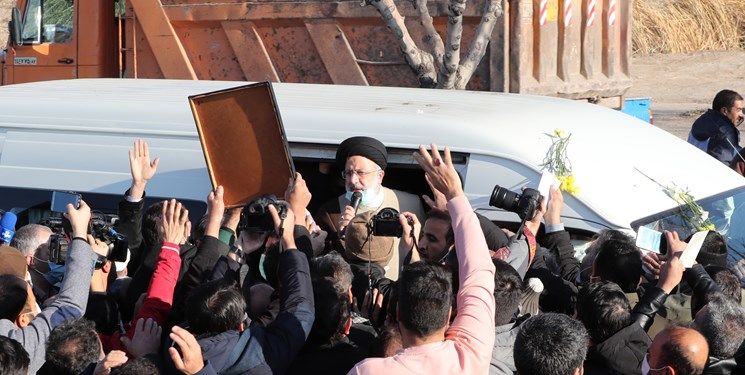 ۸۵۴ مصوبه در۱۰ سفر استانی رئیس جمهور! / رئیسی رکورد مصوبه استانی احمدی نژاد را میشکند؟ ۸۵۴ مصوبه در۱۰ سفر استانی رئیس جمهور! / رئیسی رکورد مصوبه استانی احمدی نژاد را میشکند؟