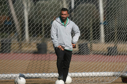 دنبال تیم ملی نبودم؛ چون استقلال را تیم ملی می‌دانستم