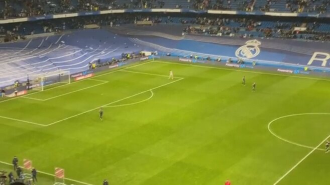 ۴ ستاره رئال پس از شکست سنگین در الکلاسیکو به رختکن نرفتند! ۴ ستاره رئال پس از شکست سنگین در الکلاسیکو به رختکن نرفتند!