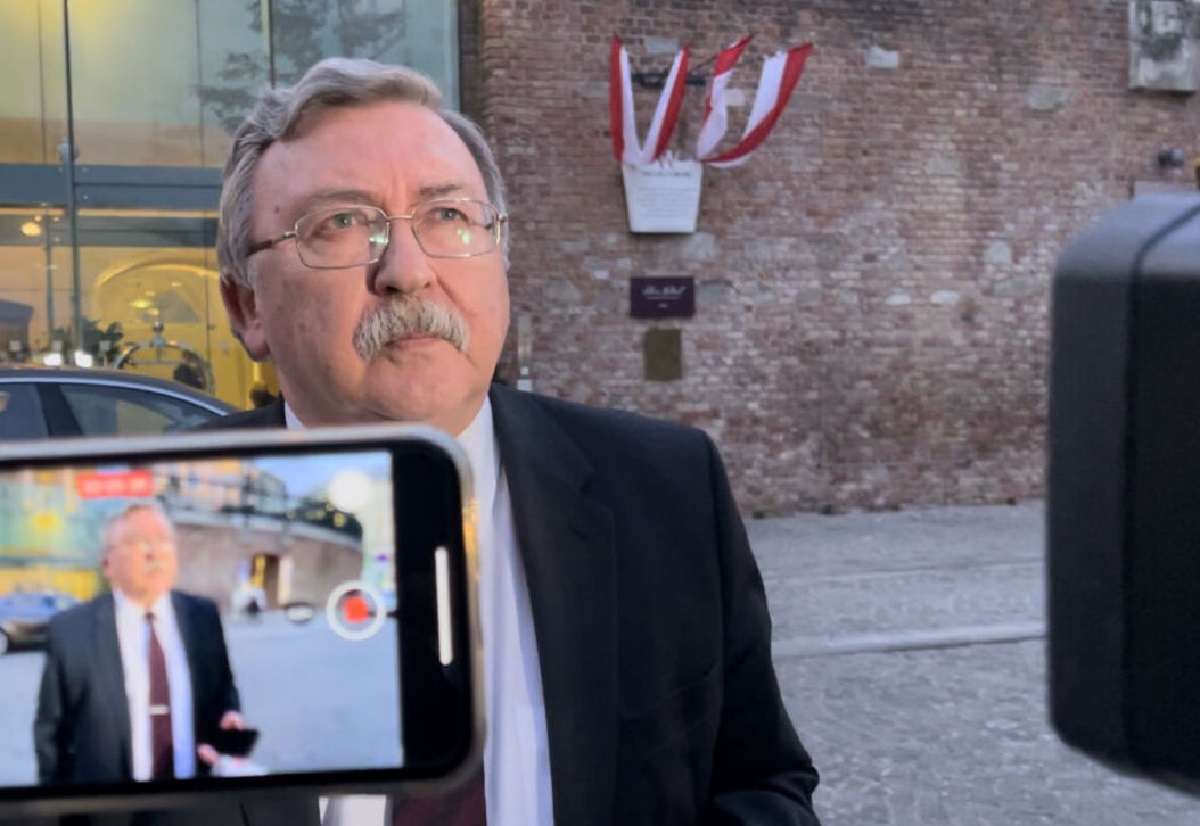 میخائیل اولیانوف میخائیل اولیانوف