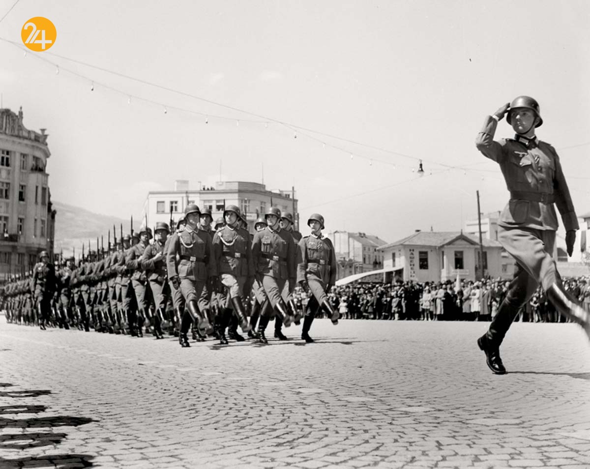 تصاویر تاریخی از اشغال اوکراین توسط نازیها تصاویر تاریخی از اشغال اوکراین توسط نازیها