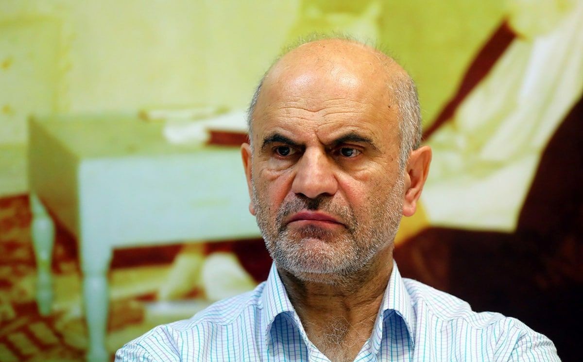 فرشاد مومنی