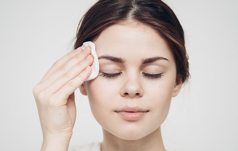چگونه از شر جوشهای سر سیاه خلاص شویم؟ چگونه از شر جوشهای سر سیاه خلاص شویم؟