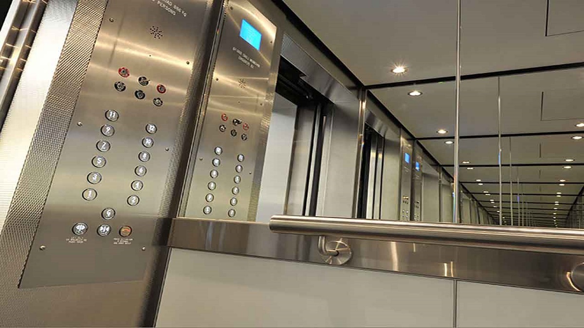 دلیل وجود آینه در آسانسور چیست؟