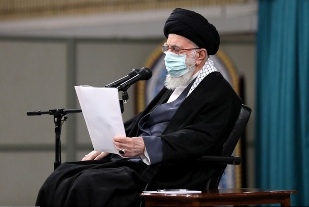 همشهری: برخی متدینین بیانات رهبری درباره حجاب را نپسندیدند!