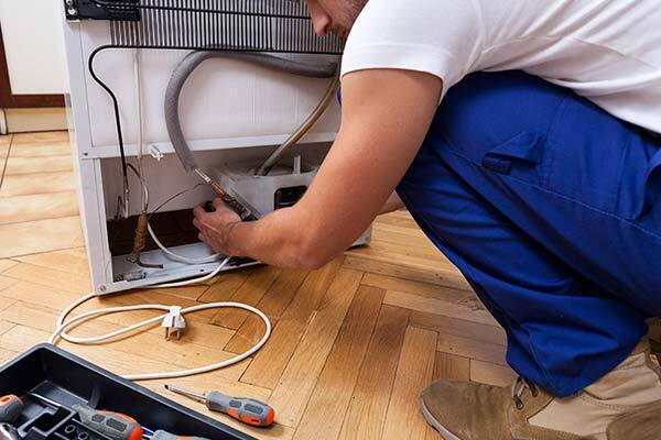 چگونه سر و صدای یخچال را کم کنیم؟