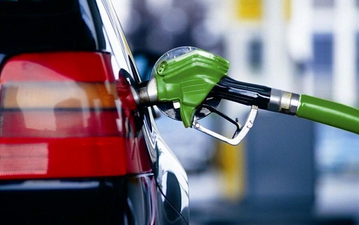 توزیع بنزین سوپر