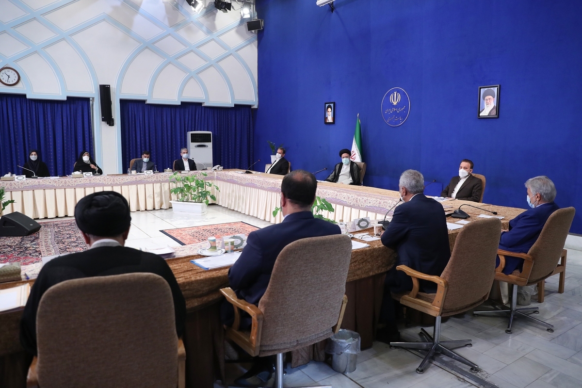 تیم اقتصادی دولت تغییر می‌کند؟