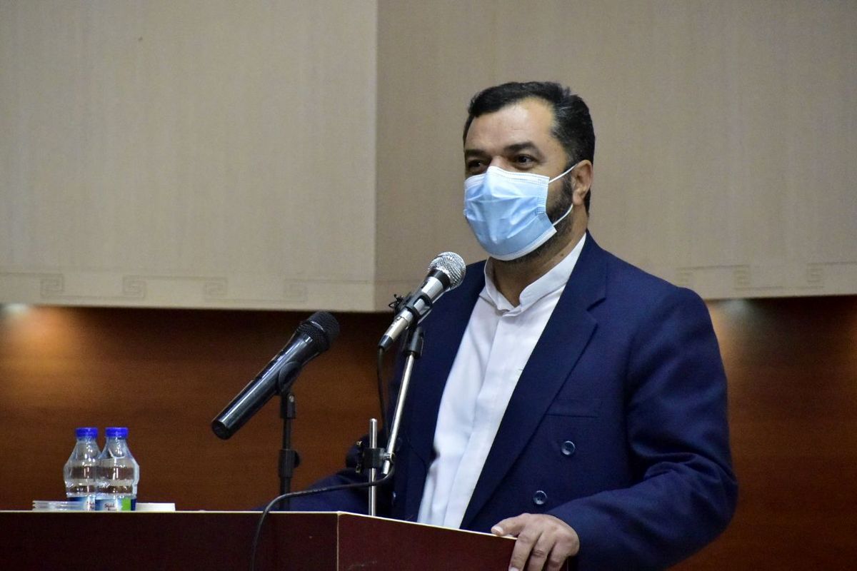 هیچ دستگاهی حق ارائه خدمات به افرادی که کشف حجاب کرده‌اند را ندارد!