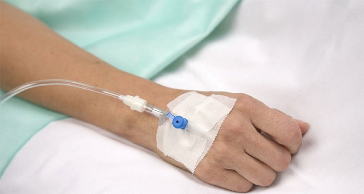 کاسبی جدید مراکز درمانی با سرم‌تراپی