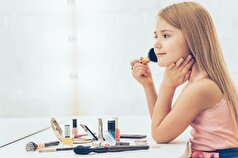 خطرات لوازم آرایش برای کودکان