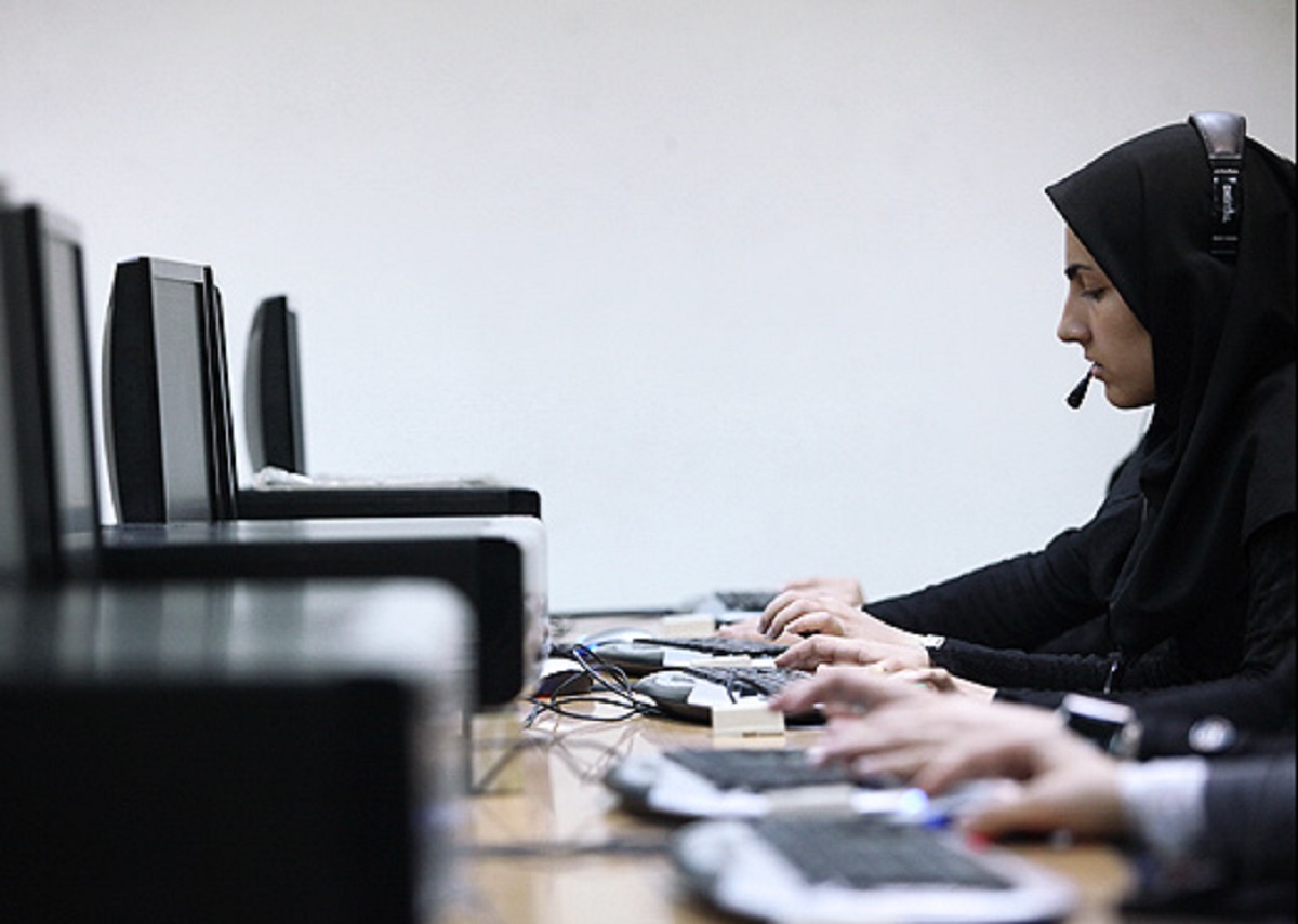 مکالمه خنده دار اپراتور نمایندگی سایپا و یک مشتری +فیلم