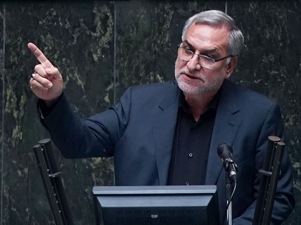 وزیر بهداشت: رعایت نکردن قانون حجاب در مراکز بهداشتی دولتی و خصوصی تخلف است وزیر بهداشت: رعایت نکردن قانون حجاب در مراکز بهداشتی دولتی و خصوصی تخلف است