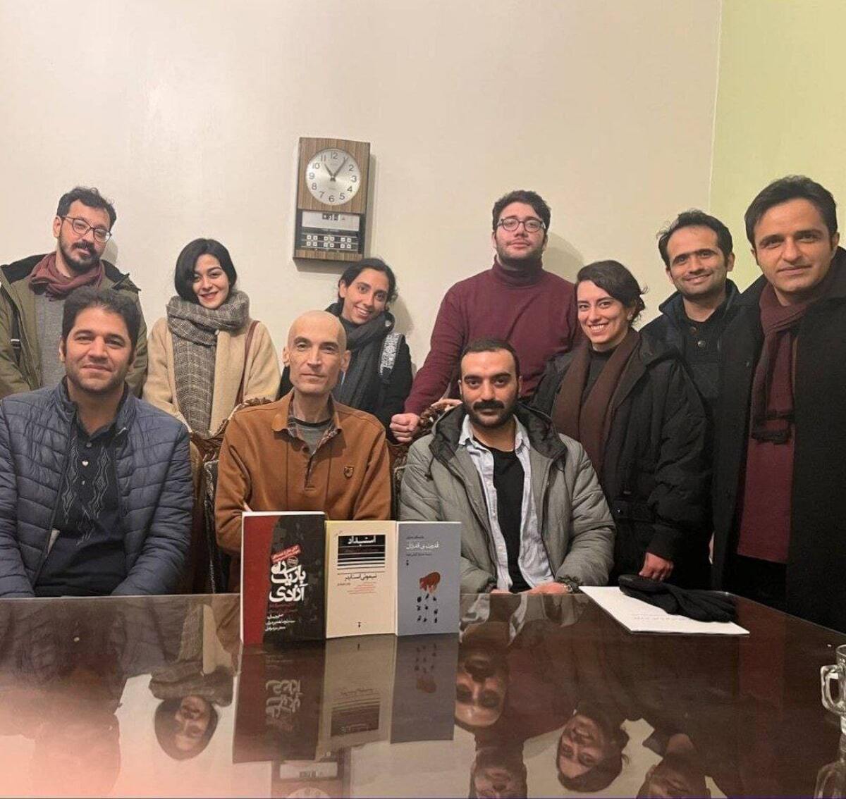 اولین تصویر از فرهاد میثمی پس از آزادی از زندان اولین تصویر از فرهاد میثمی پس از آزادی از زندان