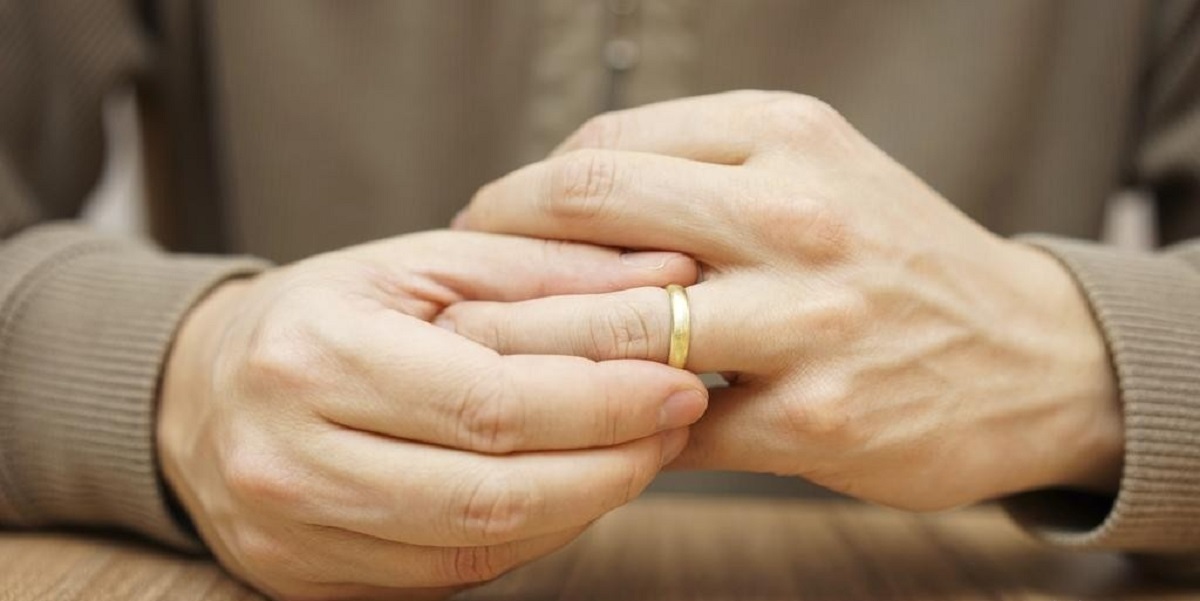 این تعهد به همسر، برایتان گران تمام می‌شود!